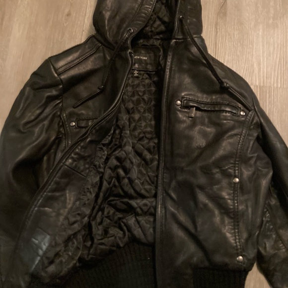 Jones New York Leather Jacket - Picture 2 of 4